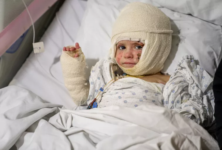 صراع الأخلاق والمصالح في الأزمات الأبدية